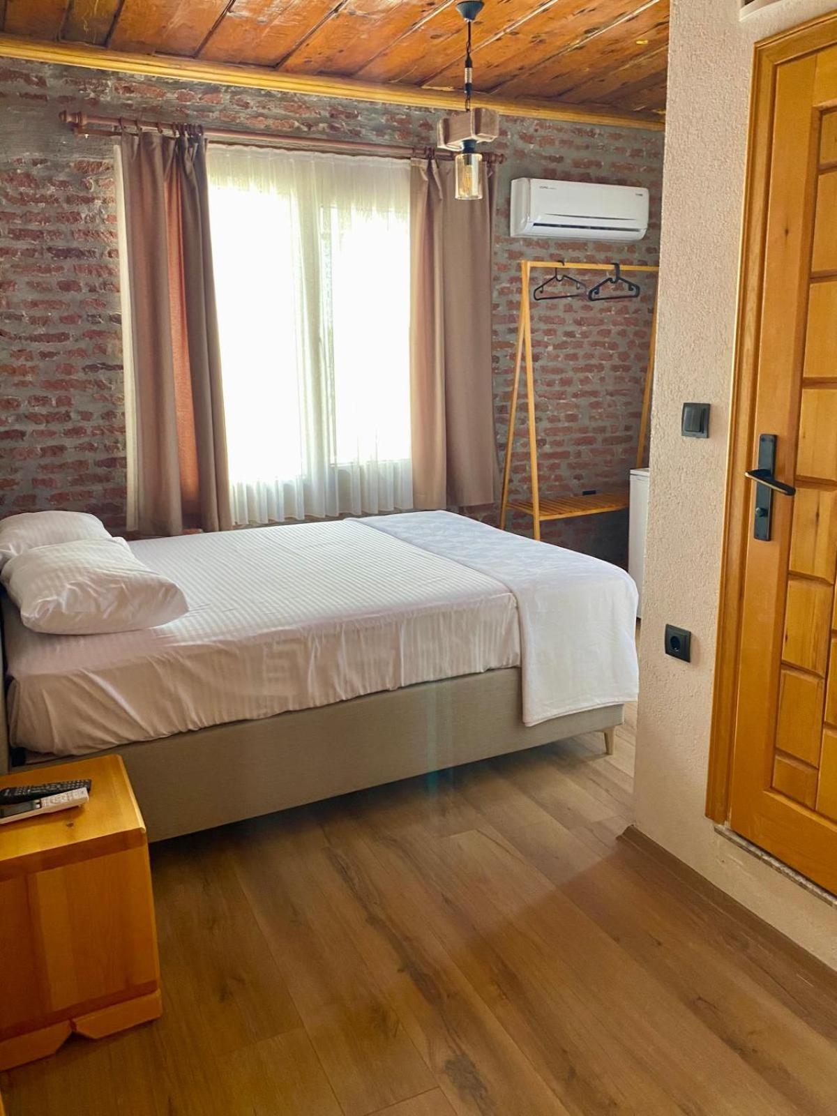 Moj Dom Kuecuekkoey Hotel Kültér fotó