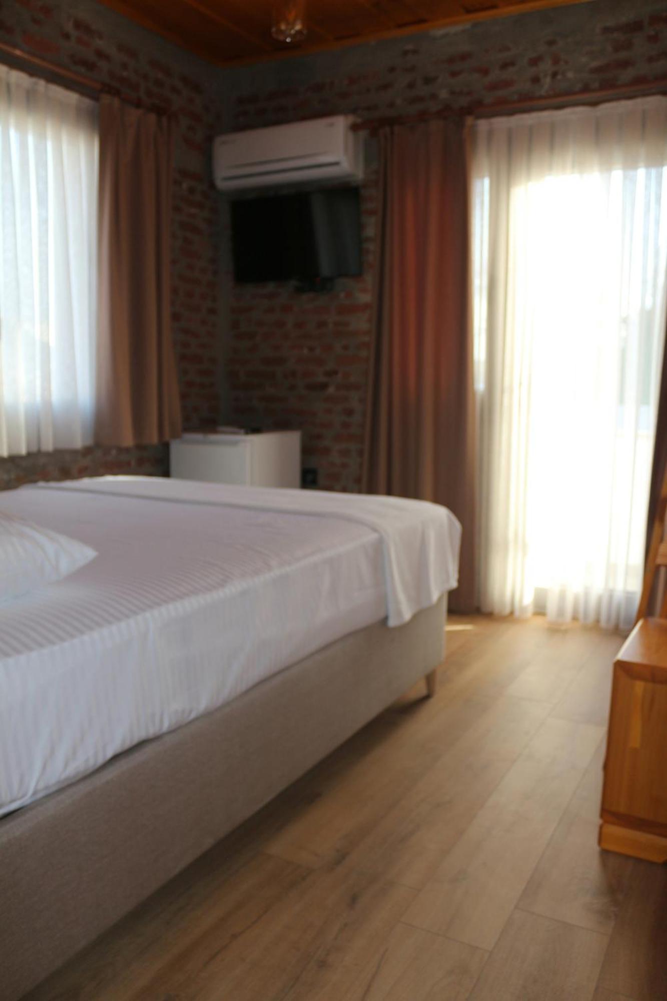 Moj Dom Kuecuekkoey Hotel Kültér fotó
